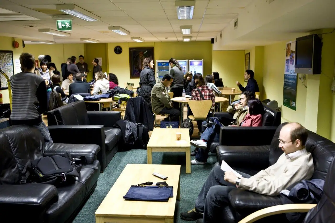 Irlandia - Dublin - indywidualny kurs j. angielskiego Adult Family CES - wiek 16+